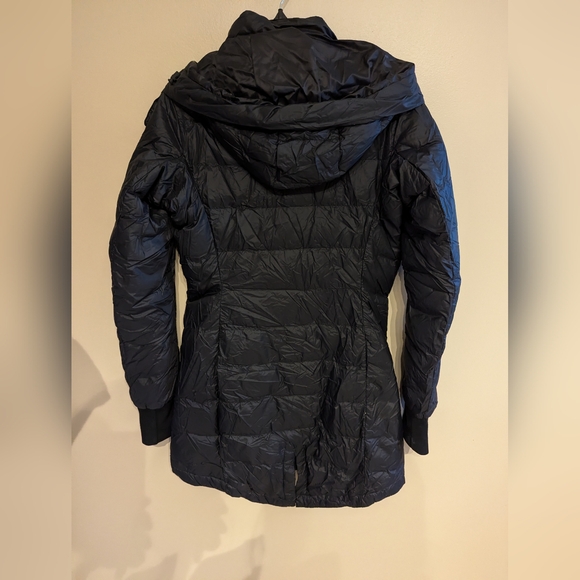 Canada Goose Ellison Packable Down Coat - Picture 3 of 16